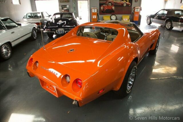 Chevrolet Corvette 1975 image number 24