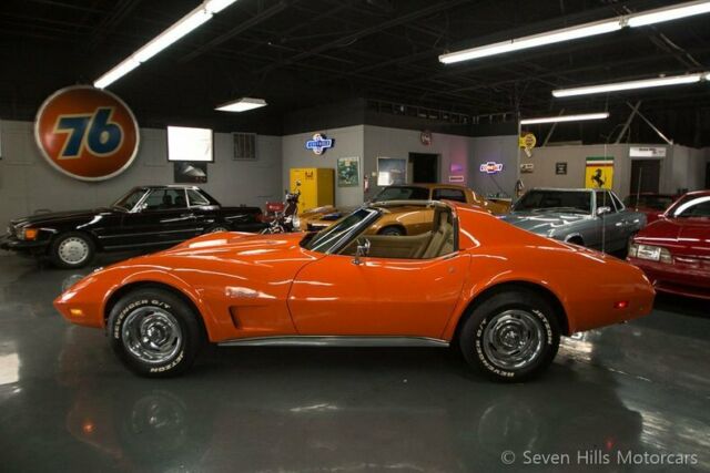 Chevrolet Corvette 1975 image number 26