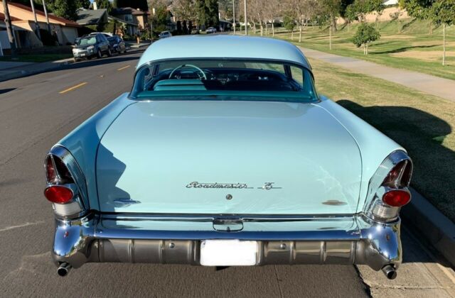 Buick Roadmaster 1957 image number 1