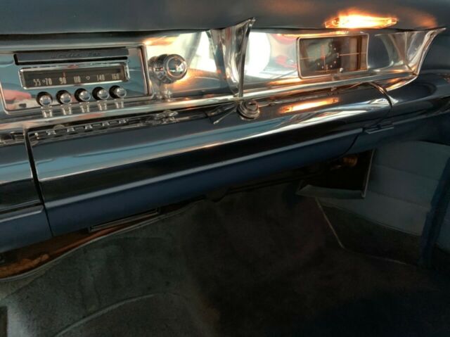 Buick Roadmaster 1957 image number 32