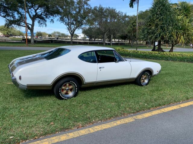 Oldsmobile Cutlass 1968 image number 16