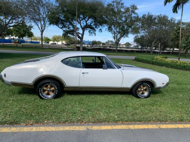 Oldsmobile Cutlass 1968 image number 18