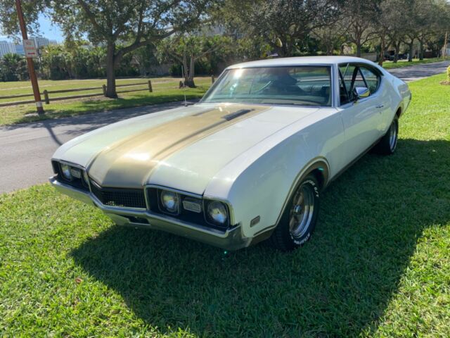 Oldsmobile Cutlass 1968 image number 28