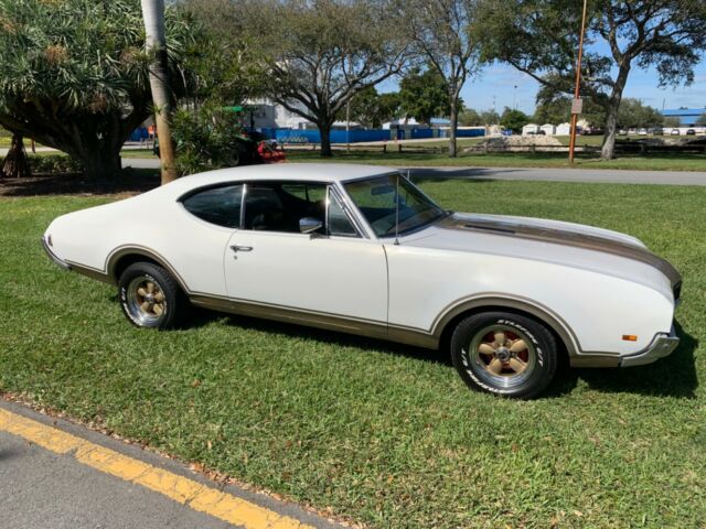 Oldsmobile Cutlass 1968 image number 32