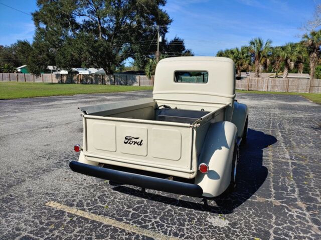 Ford Pickup 1946 image number 19