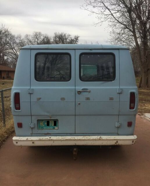 Ford E-Series Van 1970 image number 4