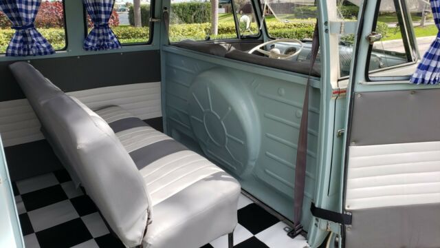 Volkswagen Bus/Vanagon 1970 image number 15