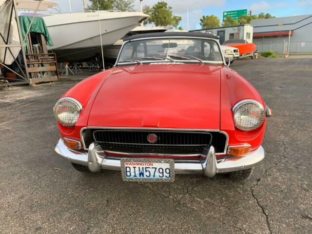 MG MGB 1970 image number 17