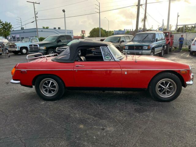 MG MGB 1970 image number 2