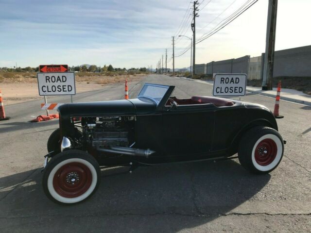 Ford Cabriolet 1932 image number 18