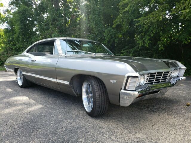 Chevrolet Impala 1967 image number 11