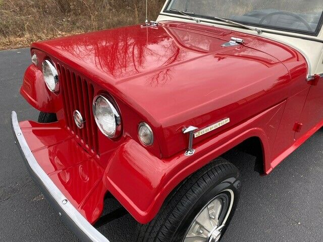 Jeep Jeepster 1967 image number 13