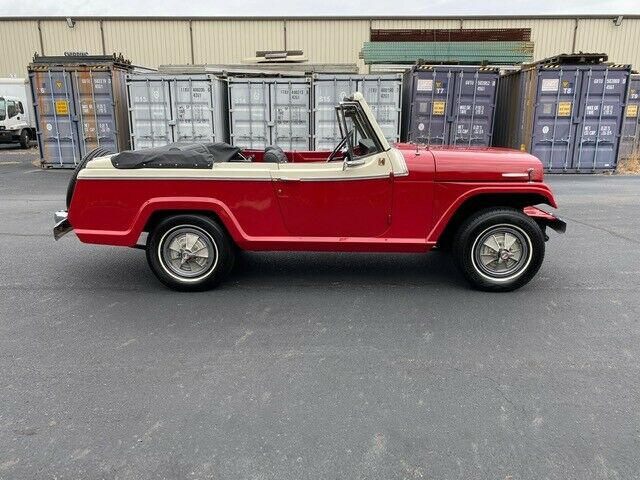 Jeep Jeepster 1967 image number 2