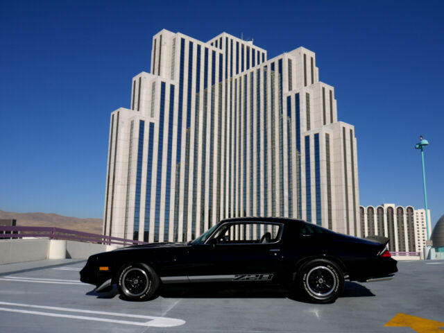 Chevrolet Camaro 1979 image number 24