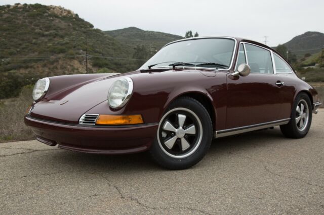 Porsche 911 1971 image number 24