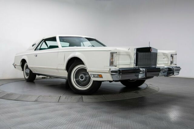 Lincoln Continental 1977 image number 19