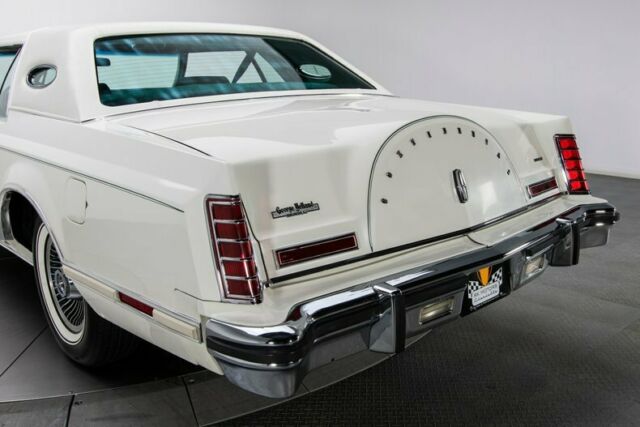 Lincoln Continental 1977 image number 23