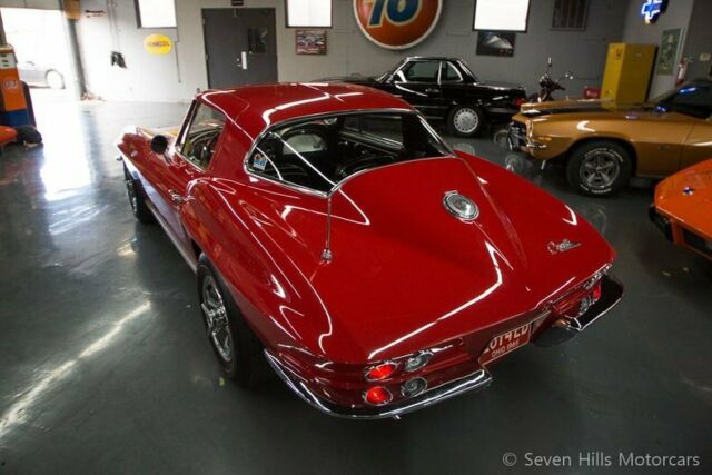 Chevrolet Corvette 1966 image number 9