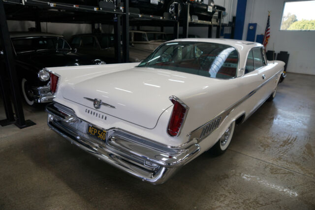 Chrysler NEW YORKER 413/350HP V8 2 DR HARDTOP 1959 image number 11