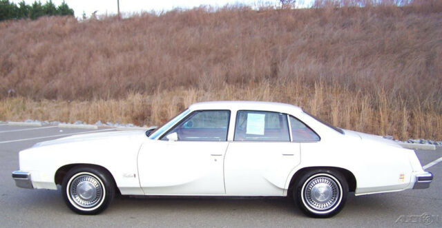 Oldsmobile Cutlass 1977 image number 29