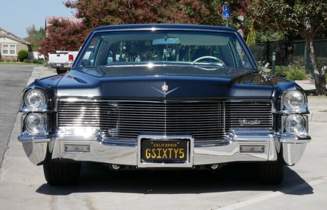 Cadillac DeVille 1965 image number 20