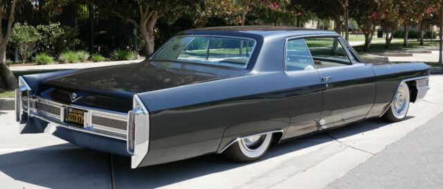 Cadillac DeVille 1965 image number 5