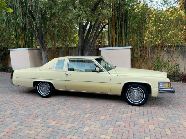 Cadillac DeVille 1978 image number 17