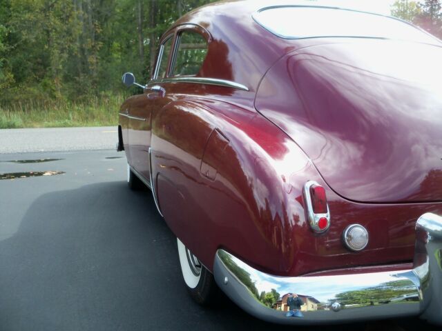 Chevrolet Fleetline 2 Door Sedan 1950 image number 28