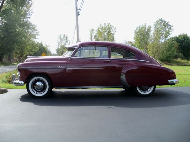 Chevrolet Fleetline 2 Door Sedan 1950 image number 37