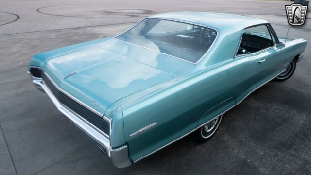 Pontiac Grand Prix 1965 image number 19