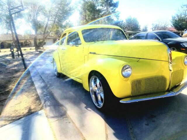 Studebaker Commander 1941 image number 2