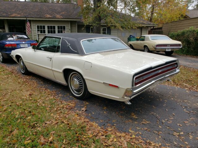 Ford Thunderbird 1968 image number 18