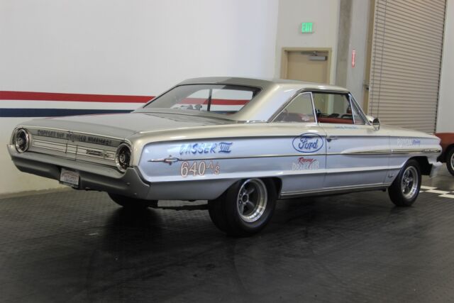 Ford Galaxie 1964 image number 28