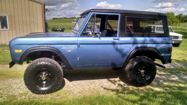 Ford Bronco 1977 image number 0