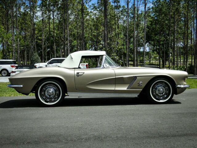 Chevrolet Corvette 1962 image number 6