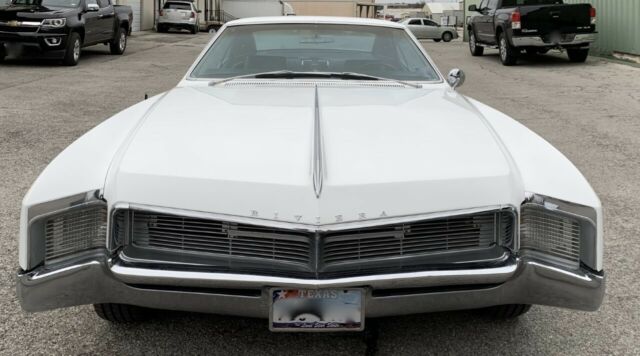 Buick Riviera 1966 image number 13