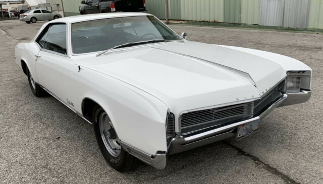 Buick Riviera 1966 image number 14