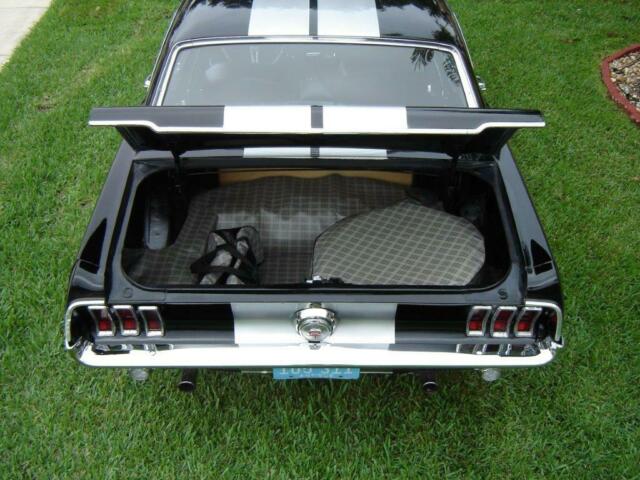 Ford Mustang 1968 image number 33