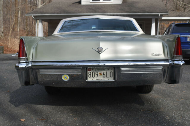 Cadillac DeVille 1969 image number 28