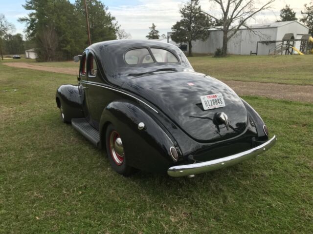 Ford Deluxe 1939 image number 19