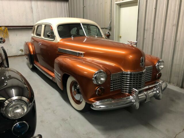 Cadillac Series 61 1941 image number 0