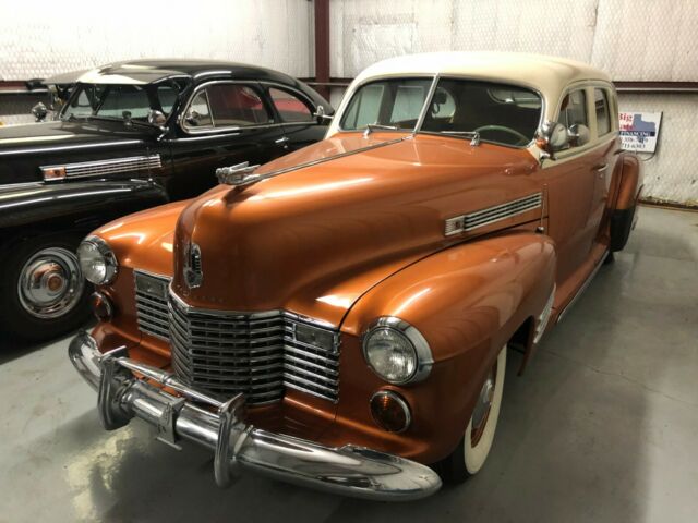 Cadillac Series 61 1941 image number 2