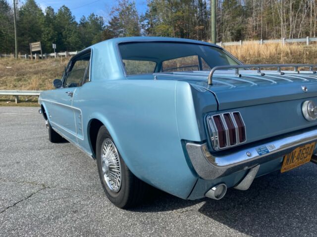 Ford Mustang 1966 image number 31