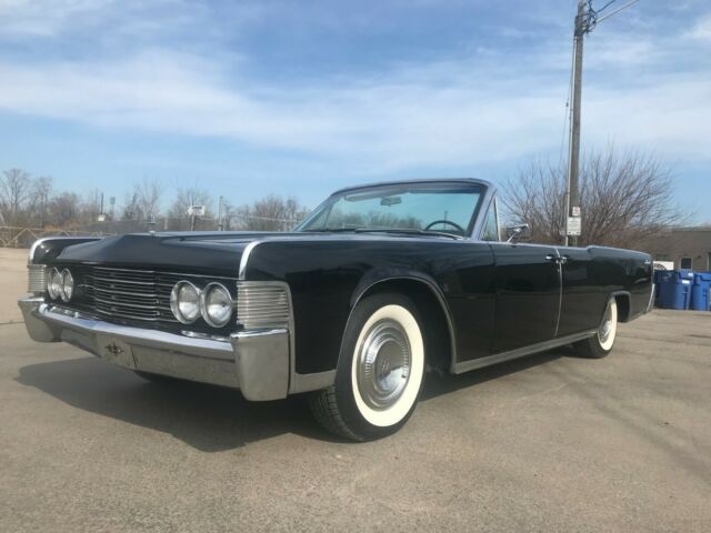 Lincoln Continental 1965 image number 1