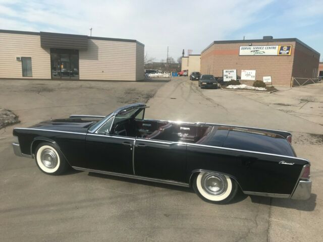 Lincoln Continental 1965 image number 27