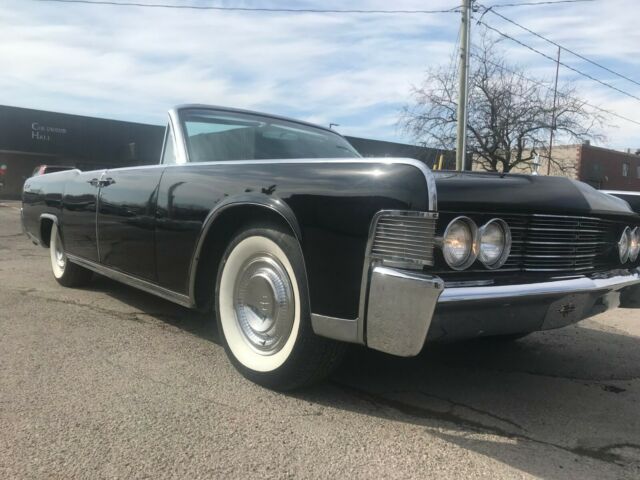 Lincoln Continental 1965 image number 29