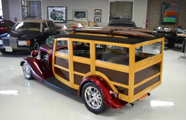 Ford Custom Woodie 1934 image number 30