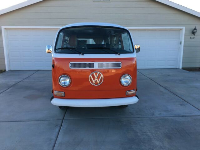 Volkswagen Bus/Vanagon 1971 image number 0