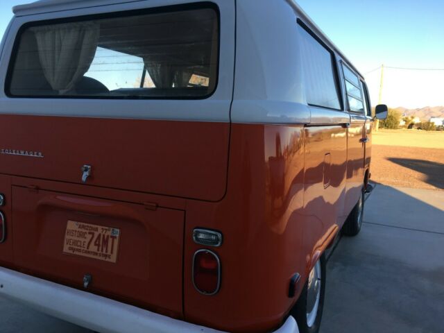 Volkswagen Bus/Vanagon 1971 image number 27