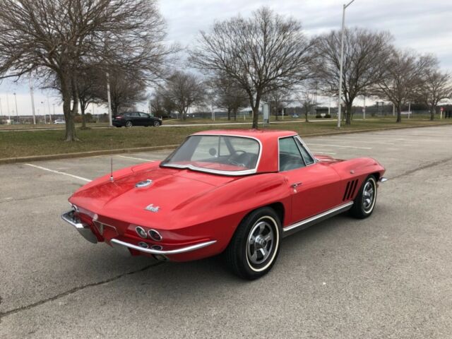 Chevrolet Corvette 1966 image number 27